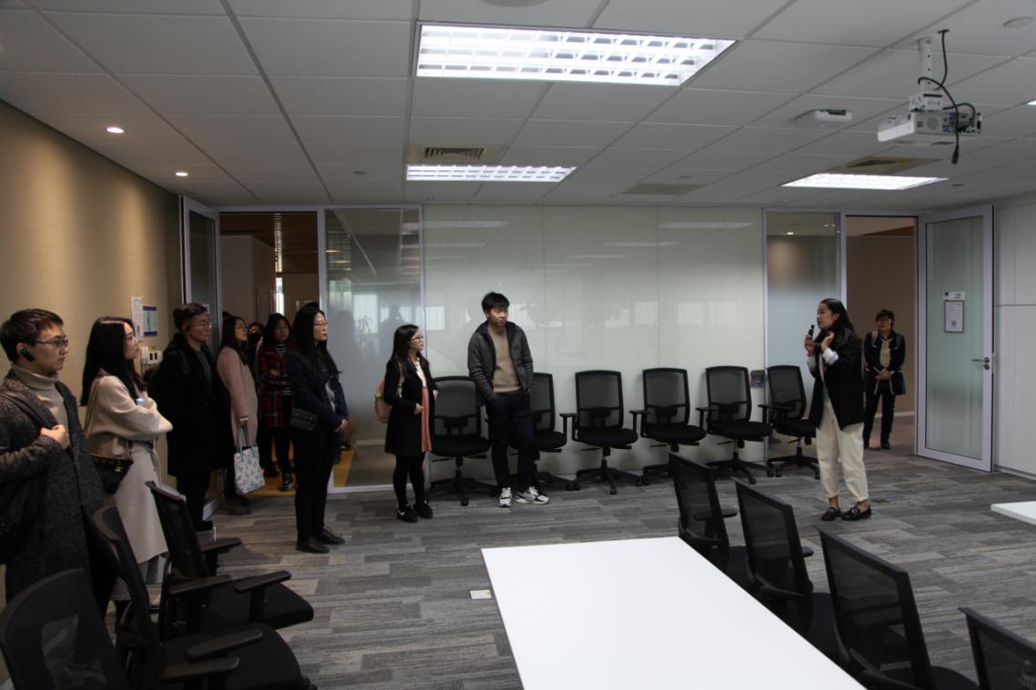 f558063f30c1eaa413e2b4b41a97abf